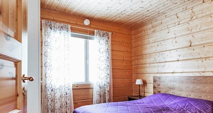 Aapeli iso by Interhome