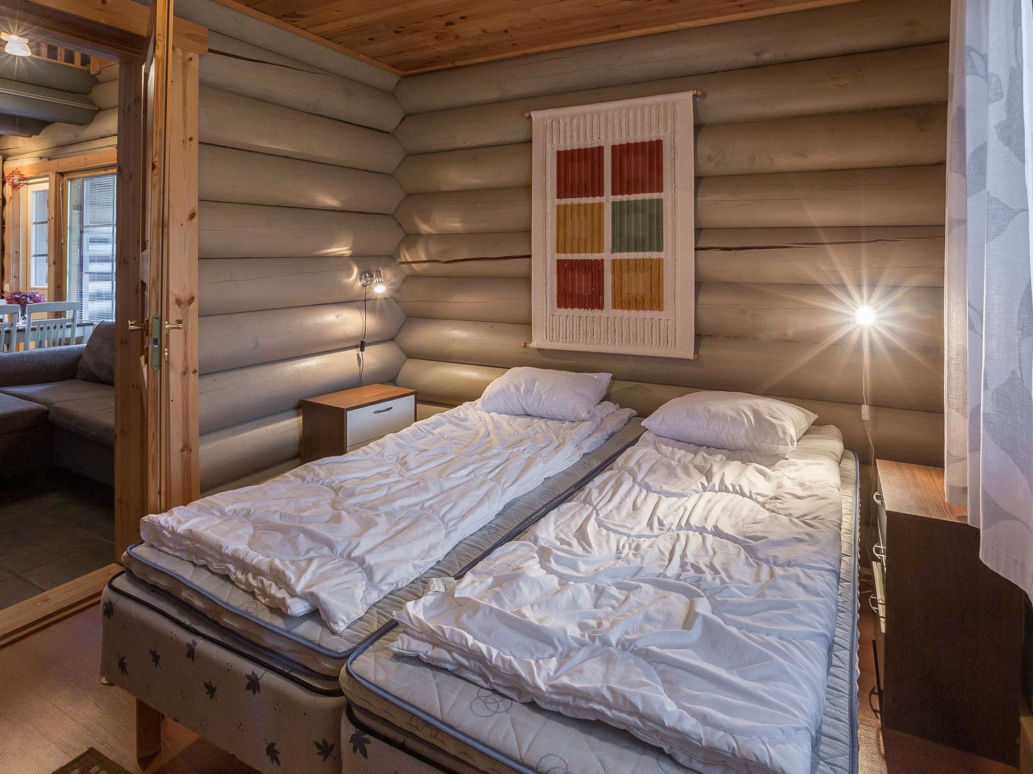 2 bedrooms