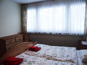 1 bedroom, Internet