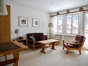 TV - Milimatta 1 1. OG Süd by Interhome (Fiesch)