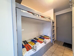 1 bedroom, Internet - Les Olympiques (Tignes 1800) by Interhome (Tignes)