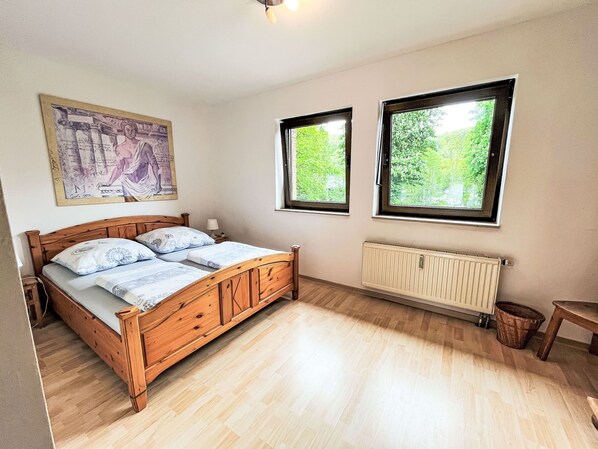 2 bedrooms, Internet