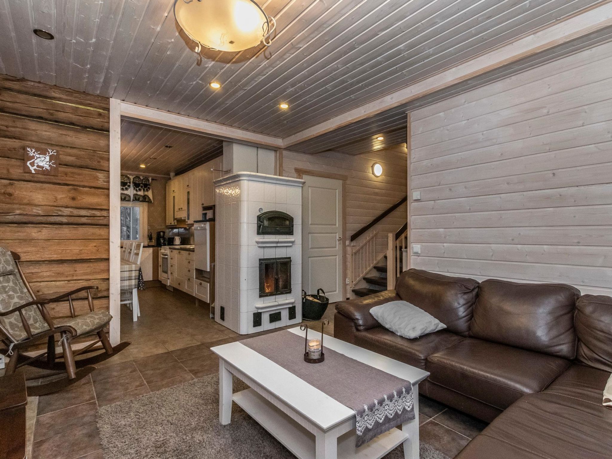 Een televisie en een dvd-speler