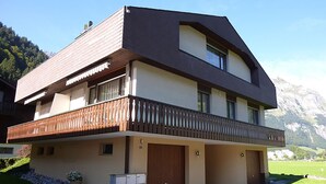 Uklassifisert bilde, 3 av 14, knapp