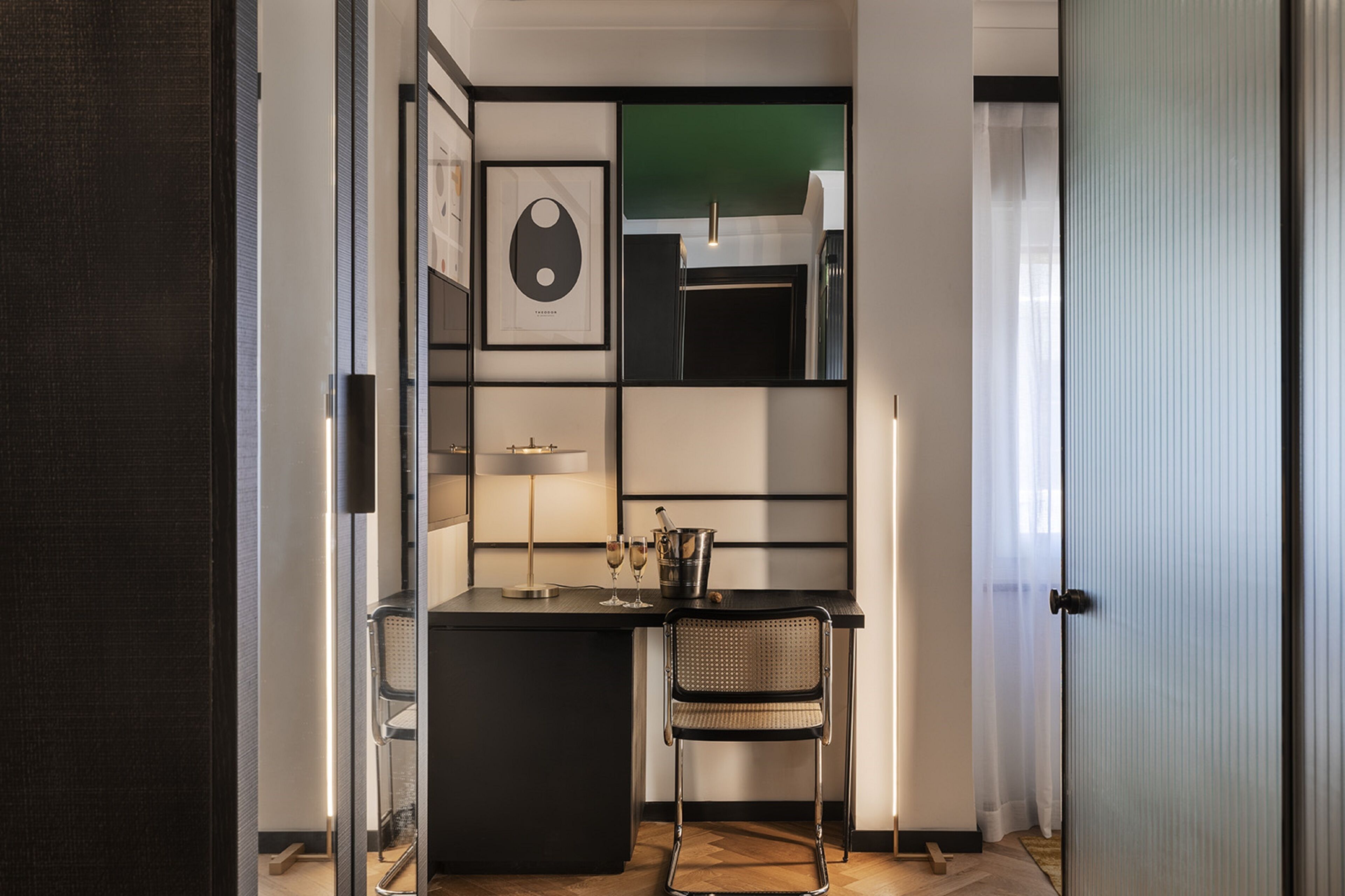 1 bedroom, egyptian cotton sheets, premium bedding, soundproofing