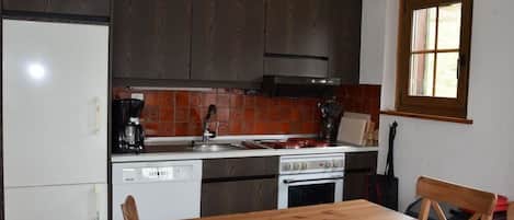 Fridge, dishwasher, cookware/dishes/utensils, dining tables