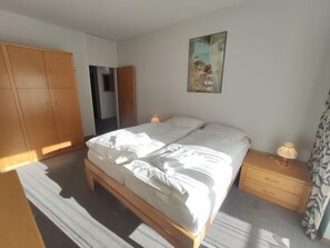2 chambres, accès à Internet (gratuit)