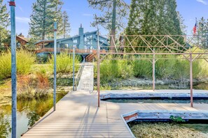 Property grounds - Lakeside Memories #1858 (Big Bear Lake)