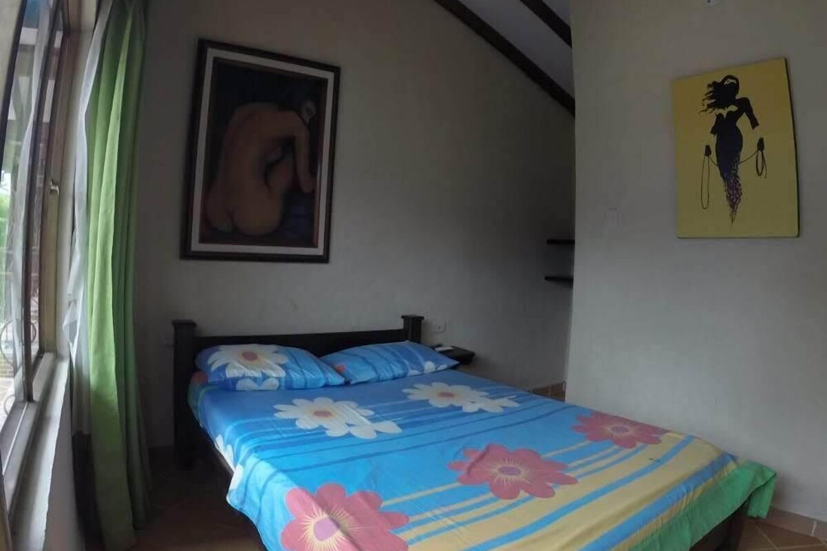 Cabin | Iron/ironing board, bed sheets