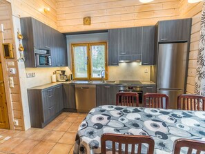 Fridge, microwave, dishwasher, cookware/dishes/utensils