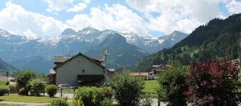 Aegertenstrasse 10 by Interhome
