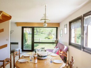 Dining - Les Pelarnys by Interhome (Chamonix)