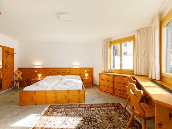 1 bedroom, Internet