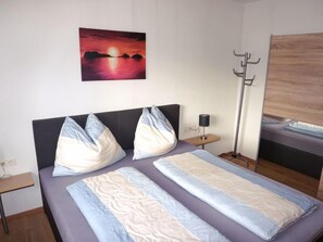 2 bedrooms, Internet