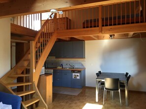 Fridge, microwave, dishwasher, cookware/dishes/utensils - Schwizi's Holiday Apartments by Interhome (Ringgenberg)