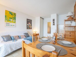 Dining - Le Capitole by Interhome (Fréjus)
