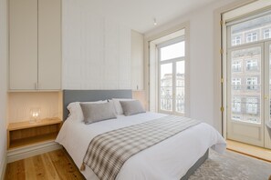 2 Schlafzimmer, Reisekinderbett, kostenloses WLAN, Bettwäsche