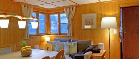 TV, DVD player