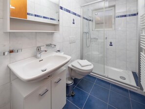 Hair dryer, towels