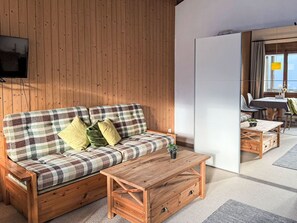 TV - Platten by Interhome (Gersau)