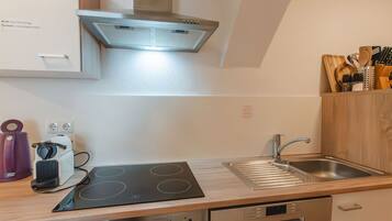 Kühlschrank, Ofen, Geschirrspüler, Toaster