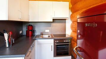 Kühlschrank, Ofen, Geschirrspüler, Kochgeschirr/Geschirr/Besteck