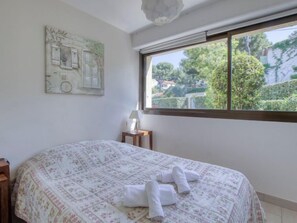 2 chambres, accès à Internet