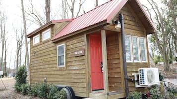 The Little | 1 bedroom, individually decorated, individually furnished