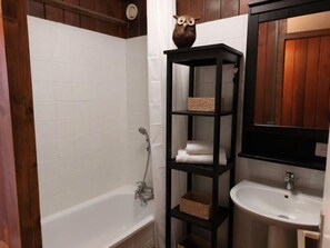 Bathroom - Le Sporting by Interhome (Saint Gervais)