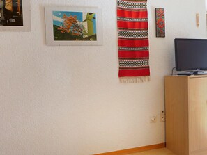 Interni