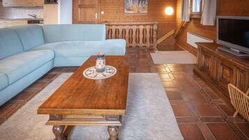 Télévision, cheminée