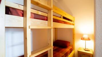 1 間睡房、上網