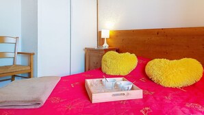 Room - Les erables by Interhome (Saint Gervais)