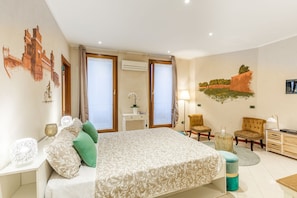 1 bedroom, in-room safe, desk, soundproofing