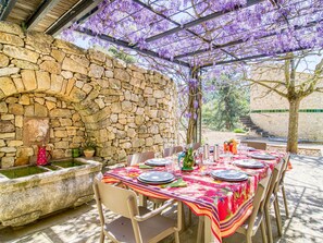 Outdoor dining - Domaine de Piegros by Interhome (Grambois)