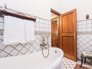 Hair dryer, towels - Spanish Steps by Interhome (Rome: Historical City Center)