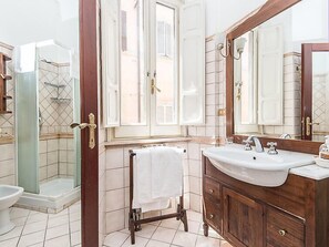 Hair dryer, towels - Spanish Steps by Interhome (Rome: Historical City Center)