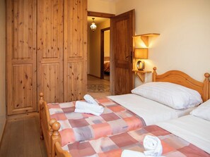 3 chambres, bureau, fer et planche à repasser, Wi-Fi