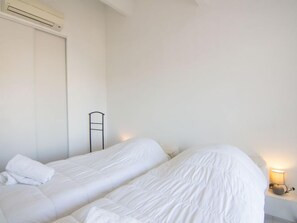 3 Schlafzimmer, Schreibtisch, kostenloses Internet