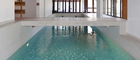 Piscine couverte, piscine chauffée
