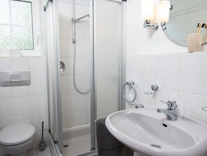 Bathroom - Apartment Seebär by Interhome (Norddeich)