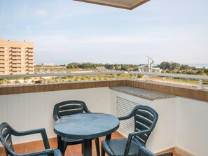 Outdoor dining - Jardines del Mar - Azahar by Interhome (Oropesa del Mar)