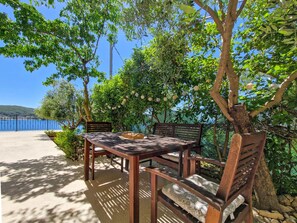 Outdoor dining - Apartment Čipčić by Interhome (Rab/Supetarska Draga)