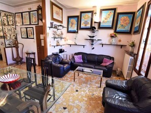 TV - Piano Nobile by Interhome (Venice)