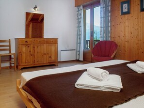 3 Schlafzimmer, Schreibtisch, Internetzugang