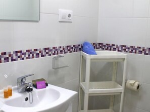 Hair dryer, towels - Vistas sobre el mar by Interhome (Benidorm)
