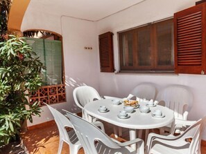 Outdoor dining - Adelfa apt. 1 by Interhome (L'Escala)