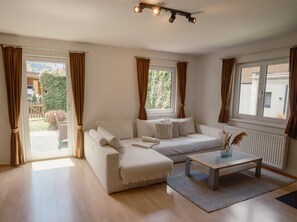 TV, fireplace, DVD player - Margret by Interhome (Längenfeld)