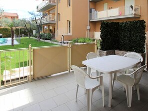 Outdoor dining - Il Piccolo by Interhome (Toscolano)