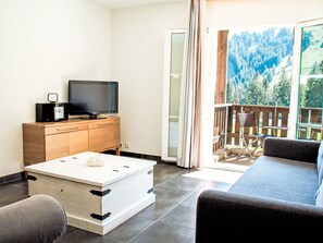 TV - Andromède 3-pièces A34 by Interhome (Moléson-sur-Gruyères)